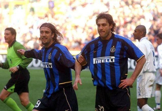 外媒：拉什福德正积极争取今夏永久转会巴萨，巴黎有意介入（外媒称拉什福德力争今夏永久加盟巴萨，巴黎圣日耳曼有意搅局）