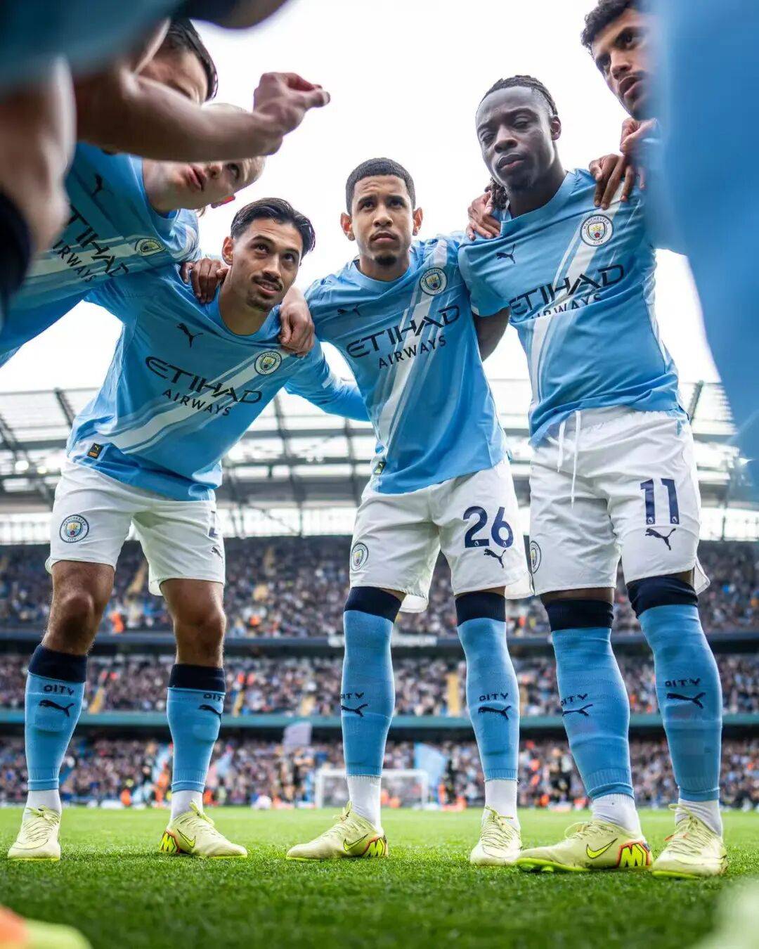 2025／26赛季英超：利物浦布莱顿积分持平，安菲尔德之夜谁能抢占先机（英超2025／26：利物浦与布莱顿同分相逢，安菲尔德之战谁将先声夺人）