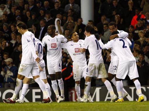 巴萨欧冠大名单：特狮回归，莱万、亚马尔、拉菲尼亚领衔锋线（巴萨欧冠名单出炉：特尔施特根复出，莱万、亚马尔、拉菲尼亚坐镇锋线）