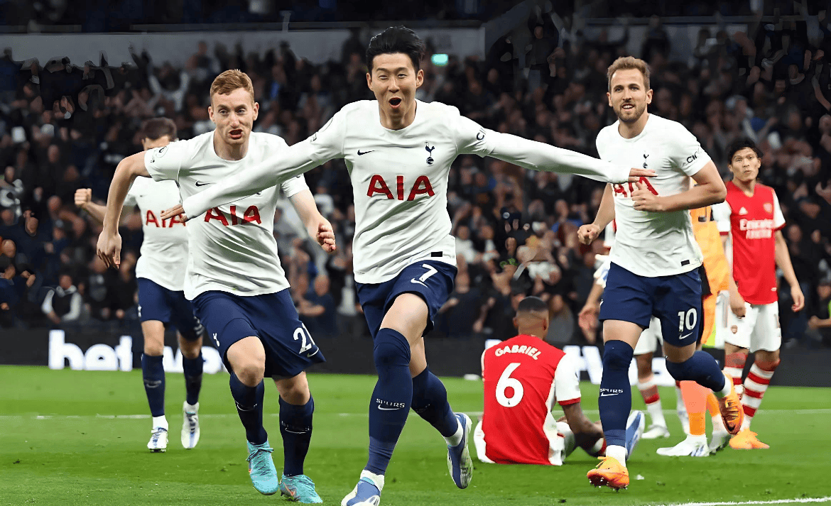 马卡：皇马2025年以零冠黯然收官，是一个充满动荡的体育赛季（马卡：动荡赛季，皇马2025年无冠收场）