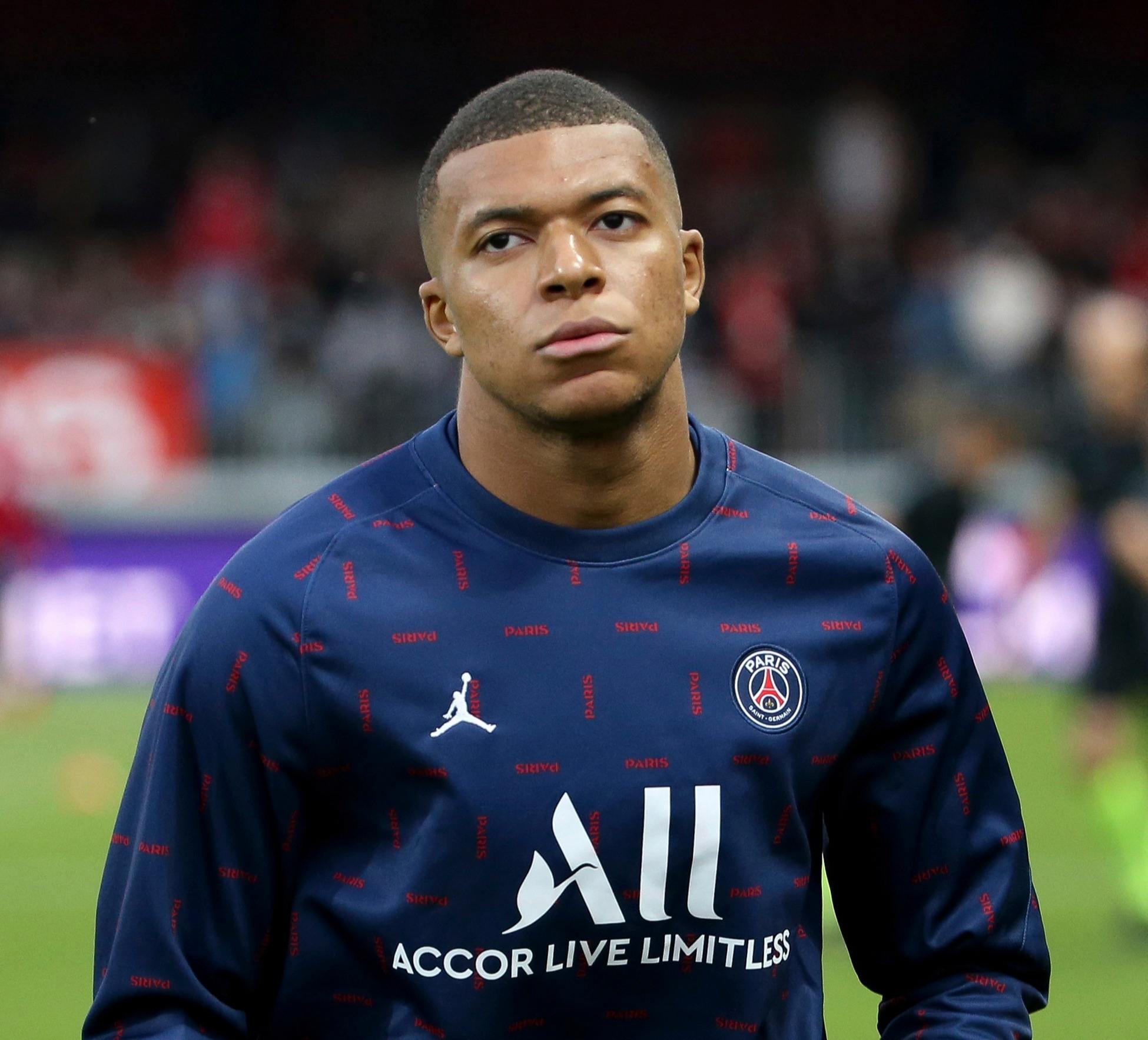 环足奖年度最佳前锋最终8人候选：登贝莱、亚马尔、姆巴佩在列