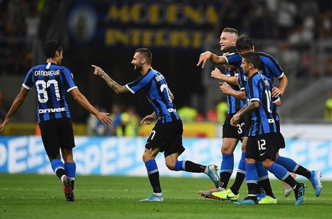 记者：本特克希望重返比甲，争取入选比利时国家队参加世界杯（据记者报道，本特克渴望回到比甲，力争入选比利时国家队出战世界杯）