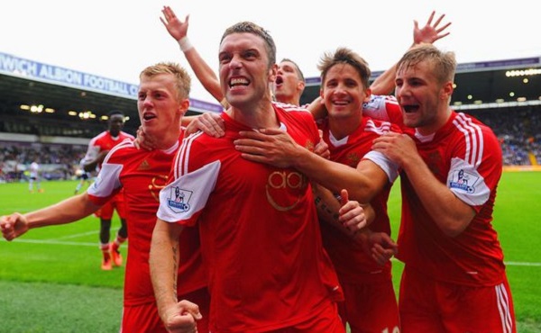 伦敦晚旗报：阿利松回归训练，将在对阵森林的比赛中复出（伦敦晚旗报：阿利松重返训练，预计战森林复出）