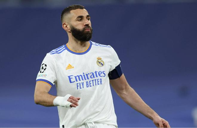 埃基蒂克：斯洛特在训练中对我很严厉，有时我真的会被气到爆